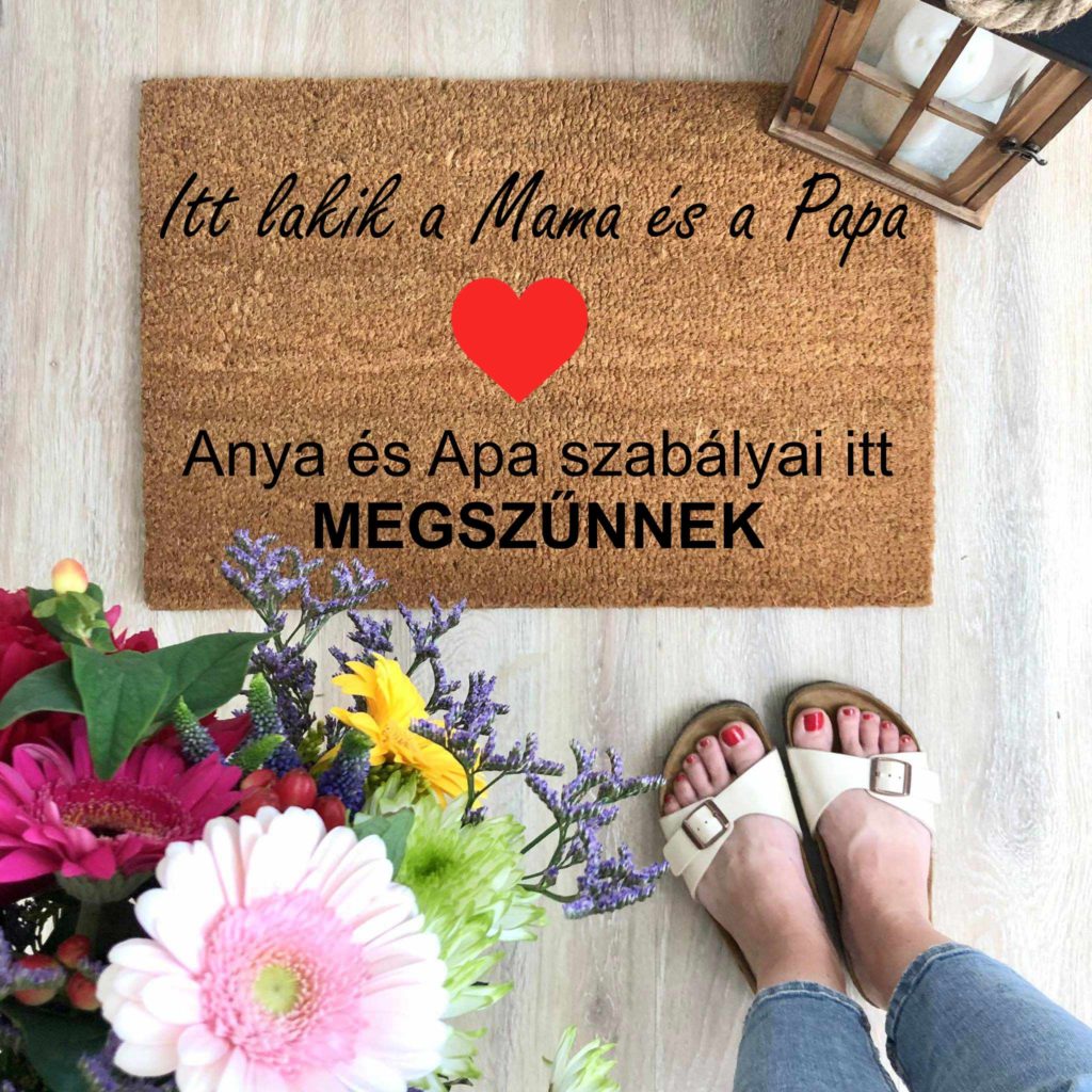 ITTLAKIKAMAMAESAPAPAKOKUSZ - Egyedi lábtörlők